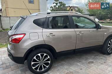 Внедорожник / Кроссовер Nissan Qashqai 2012 в 