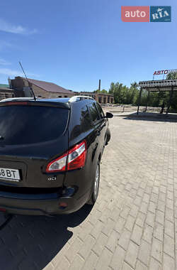 Внедорожник / Кроссовер Nissan Qashqai 2011 в 