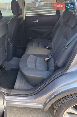 Внедорожник / Кроссовер Nissan Qashqai 2012 в 