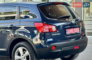 Позашляховик / Кросовер Nissan Qashqai 2010 в 