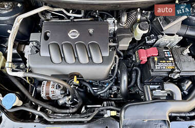 Позашляховик / Кросовер Nissan Qashqai 2010 в 