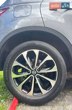 Внедорожник / Кроссовер Nissan Qashqai 2011 в 