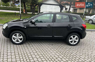 Внедорожник / Кроссовер Nissan Qashqai 2009 в 