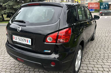 Внедорожник / Кроссовер Nissan Qashqai 2009 в 