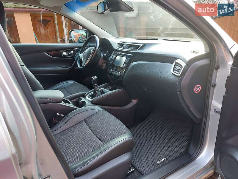 Позашляховик / Кросовер Nissan Qashqai 2014 в Мукачевому