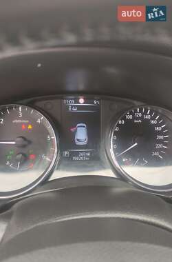 Внедорожник / Кроссовер Nissan Qashqai 2014 в 