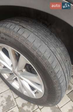 Внедорожник / Кроссовер Nissan Qashqai 2014 в 