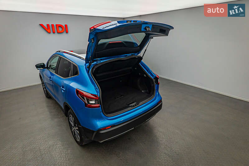 Внедорожник / Кроссовер Nissan Qashqai 2018 в Киеве