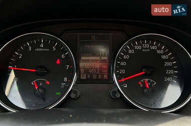 Позашляховик / Кросовер Nissan Qashqai 2013 в 