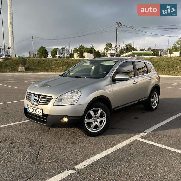 Внедорожник / Кроссовер Nissan Qashqai 2007 в 
