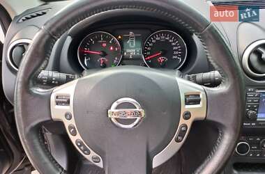 Внедорожник / Кроссовер Nissan Qashqai 2011 в 
