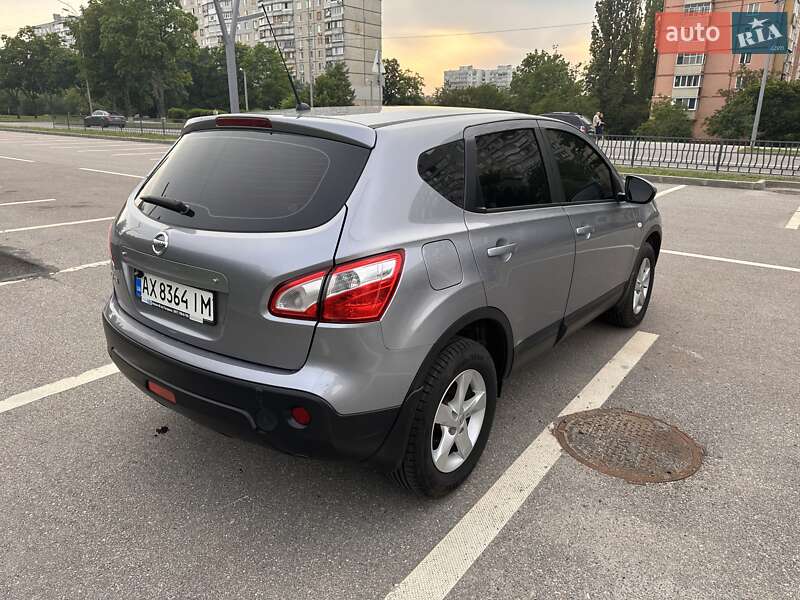 Позашляховик / Кросовер Nissan Qashqai 2011 в Харкові