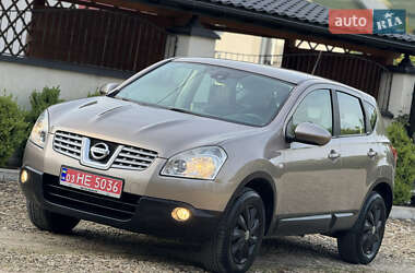 Внедорожник / Кроссовер Nissan Qashqai 2009 в 