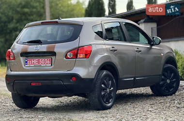 Внедорожник / Кроссовер Nissan Qashqai 2009 в 