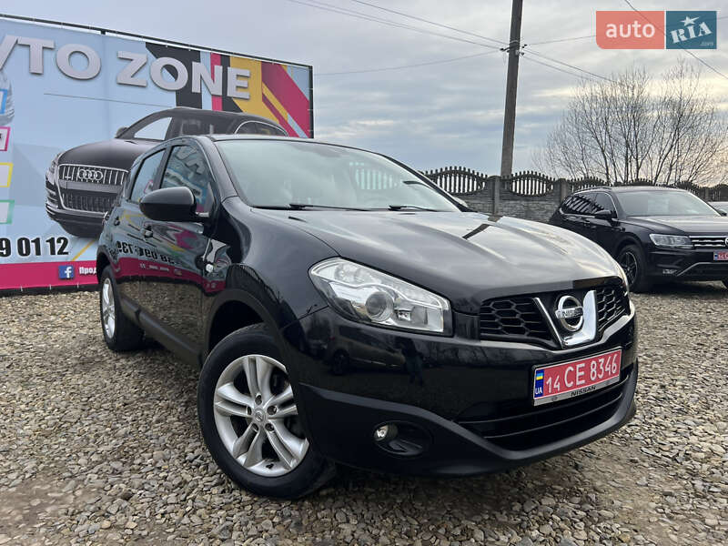 Внедорожник / Кроссовер Nissan Qashqai 2010 в 