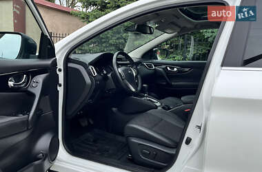 Внедорожник / Кроссовер Nissan Qashqai 2014 в 