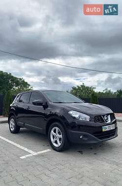 Внедорожник / Кроссовер Nissan Qashqai 2011 в 