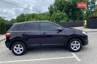 Внедорожник / Кроссовер Nissan Qashqai 2011 в 