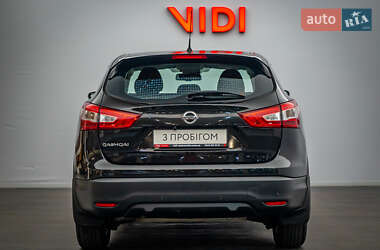 Внедорожник / Кроссовер Nissan Qashqai 2015 в 