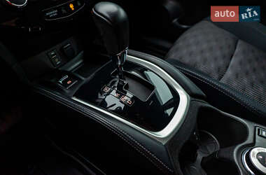 Внедорожник / Кроссовер Nissan Qashqai 2015 в 