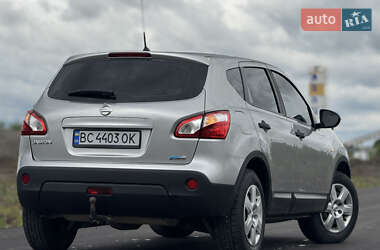 Позашляховик / Кросовер Nissan Qashqai 2010 в 