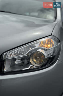 Позашляховик / Кросовер Nissan Qashqai 2010 в 
