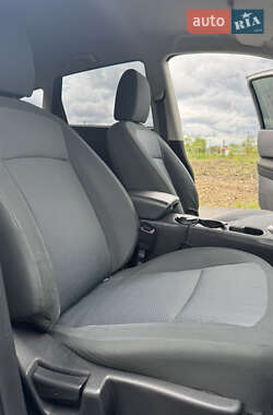 Позашляховик / Кросовер Nissan Qashqai 2010 в 