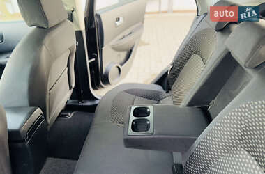 Внедорожник / Кроссовер Nissan Qashqai 2008 в 