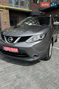 Внедорожник / Кроссовер Nissan Qashqai 2015 в 
