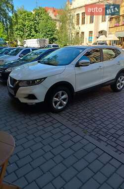 Позашляховик / Кросовер Nissan Qashqai 2017 в Береговому