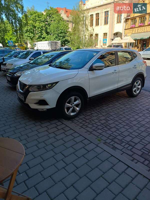 Позашляховик / Кросовер Nissan Qashqai 2017 в Береговому