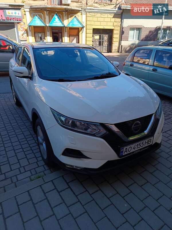 Позашляховик / Кросовер Nissan Qashqai 2017 в Береговому