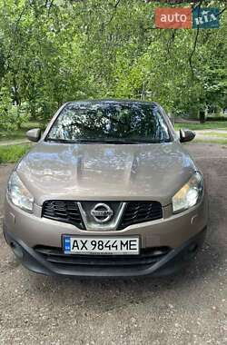 Внедорожник / Кроссовер Nissan Qashqai 2012 в Полтаве