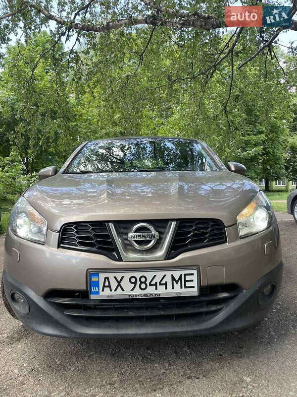 Внедорожник / Кроссовер Nissan Qashqai 2012 в Полтаве