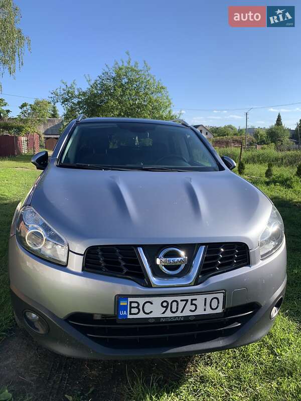 Внедорожник / Кроссовер Nissan Qashqai 2011 в 