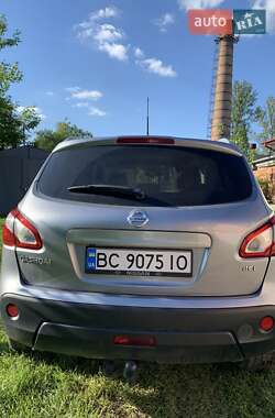 Внедорожник / Кроссовер Nissan Qashqai 2011 в 