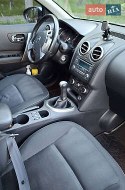 Позашляховик / Кросовер Nissan Qashqai 2011 в 