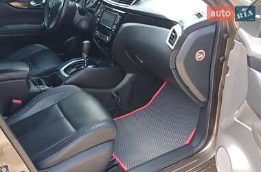 Внедорожник / Кроссовер Nissan Qashqai 2016 в 