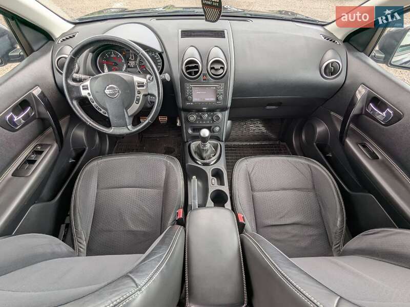 Позашляховик / Кросовер Nissan Qashqai 2013 в Києві