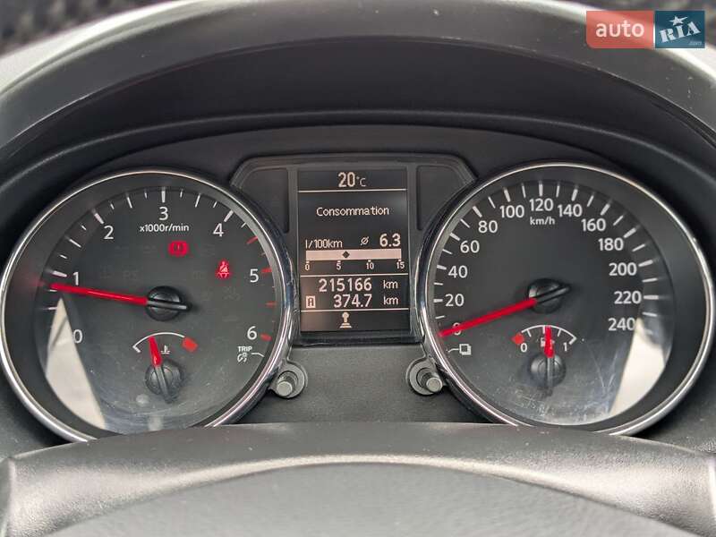 Позашляховик / Кросовер Nissan Qashqai 2013 в Києві