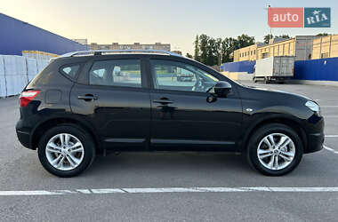 Позашляховик / Кросовер Nissan Qashqai 2013 в 