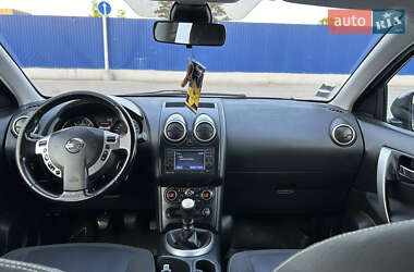Позашляховик / Кросовер Nissan Qashqai 2013 в 