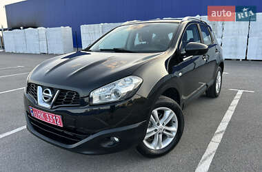 Позашляховик / Кросовер Nissan Qashqai 2013 в 