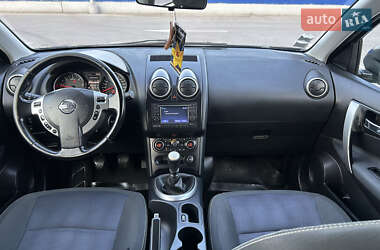 Позашляховик / Кросовер Nissan Qashqai 2013 в 