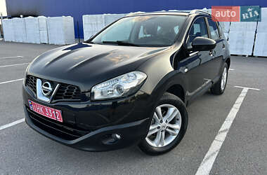 Позашляховик / Кросовер Nissan Qashqai 2013 в 
