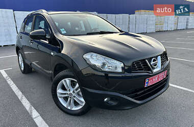 Позашляховик / Кросовер Nissan Qashqai 2013 в 