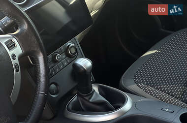 Внедорожник / Кроссовер Nissan Qashqai 2009 в 