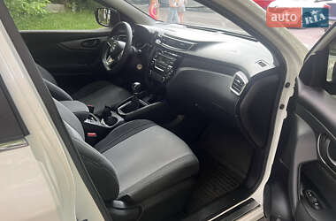 Позашляховик / Кросовер Nissan Qashqai 2021 в 