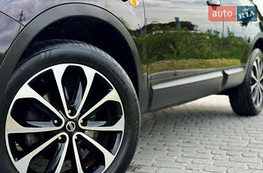 Внедорожник / Кроссовер Nissan Qashqai 2012 в 