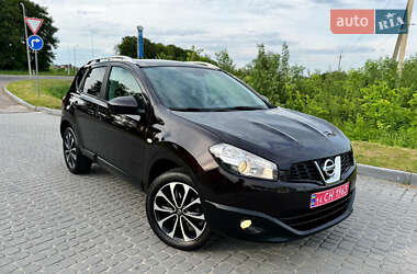 Внедорожник / Кроссовер Nissan Qashqai 2012 в 